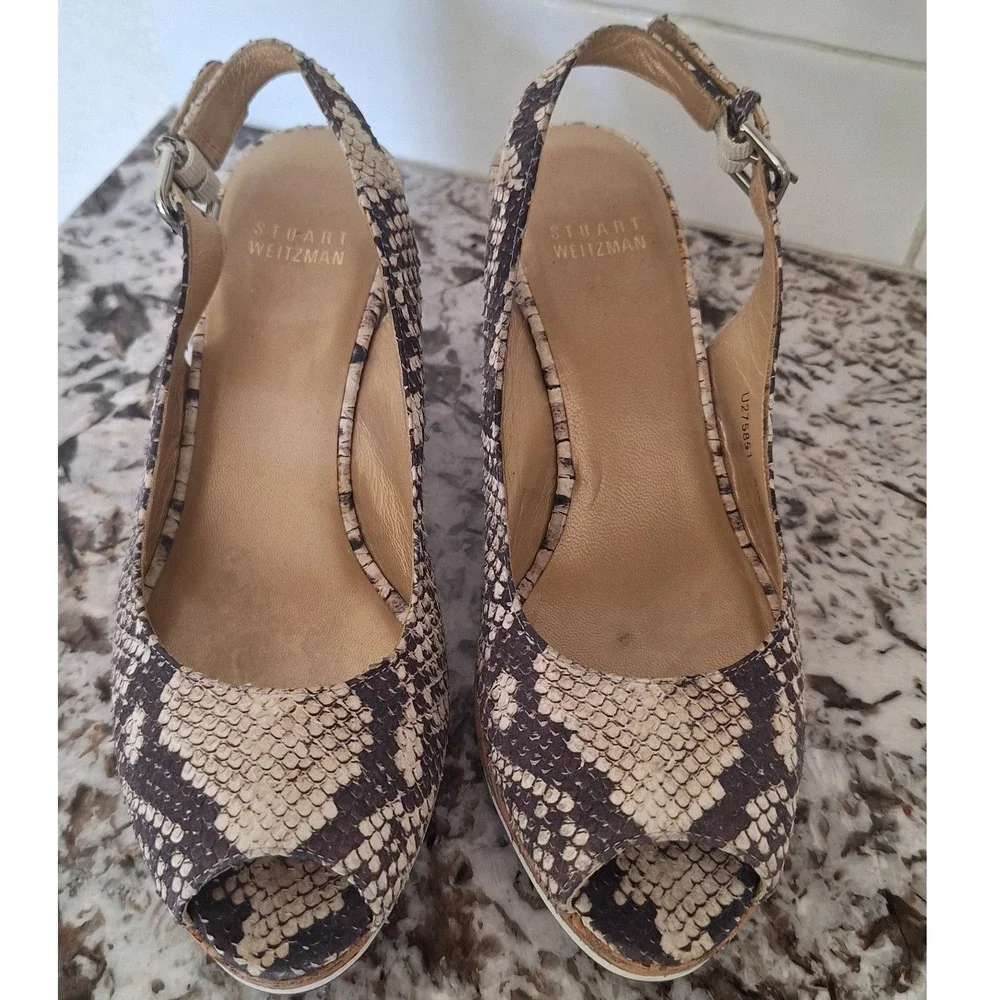 Stuart Weitzman Women's snake print Leather Slingback Wedge Sandals Buckle 6.5 M - Picture 1 of 12